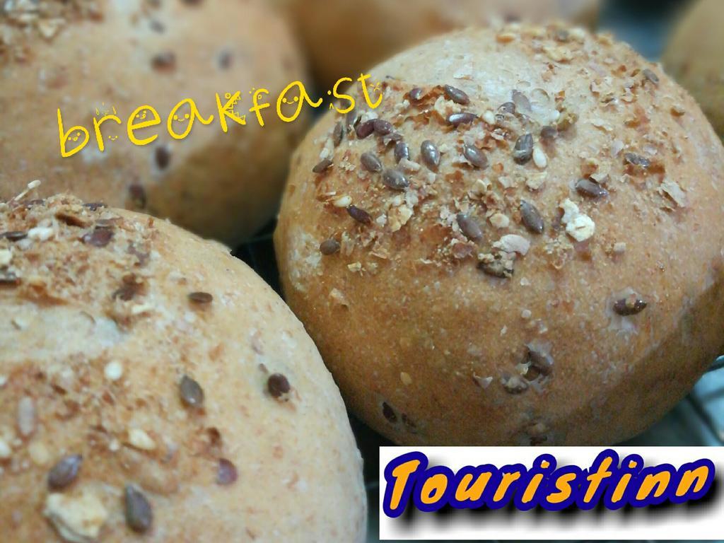 Tourist Inn Чианг Рай Екстериор снимка