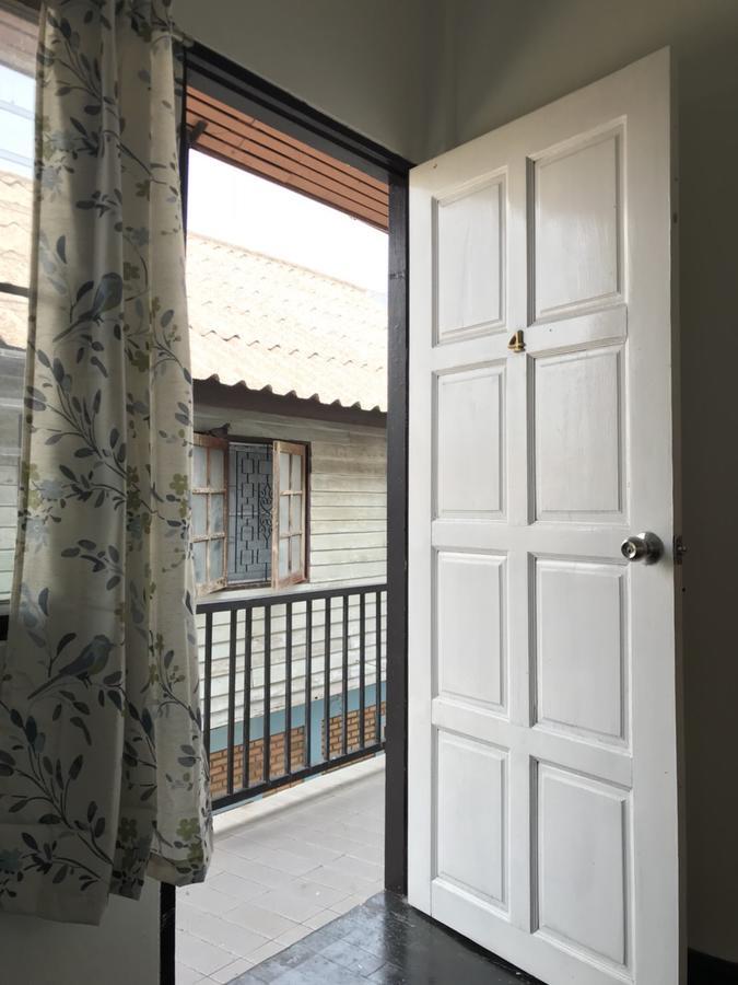 Tourist Inn Чианг Рай Екстериор снимка